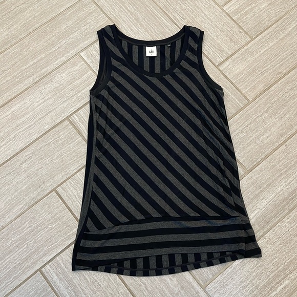 CAbi Tops - Women’s Cabi tank top
